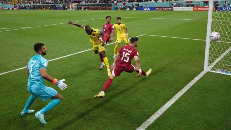 loi-viet-vi-duoc-ap-dung-trong-bong-da